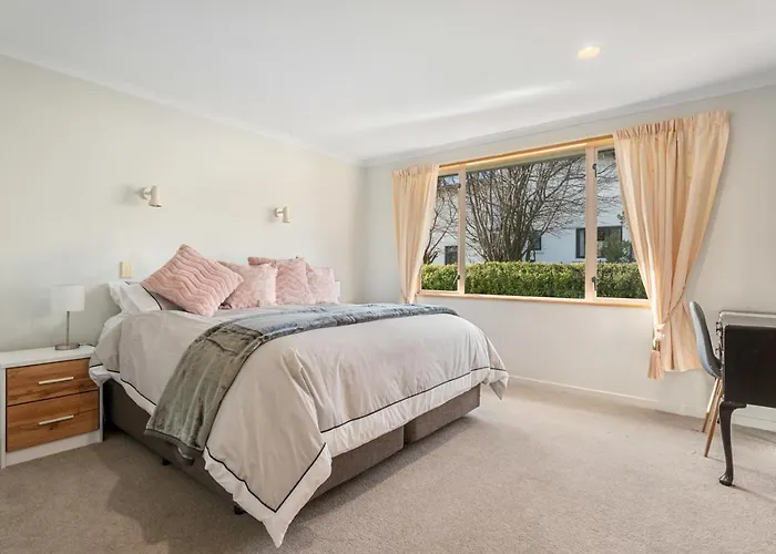 Scaife Place - Holiday home