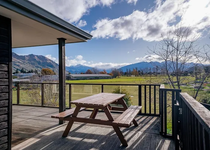 Scaife Place - Holiday home